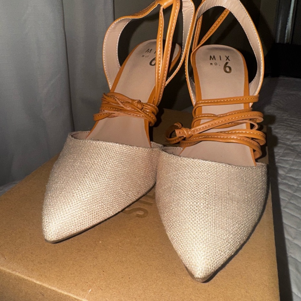 Mix No. 6 Cream and Tan Flats with Elegant Straps